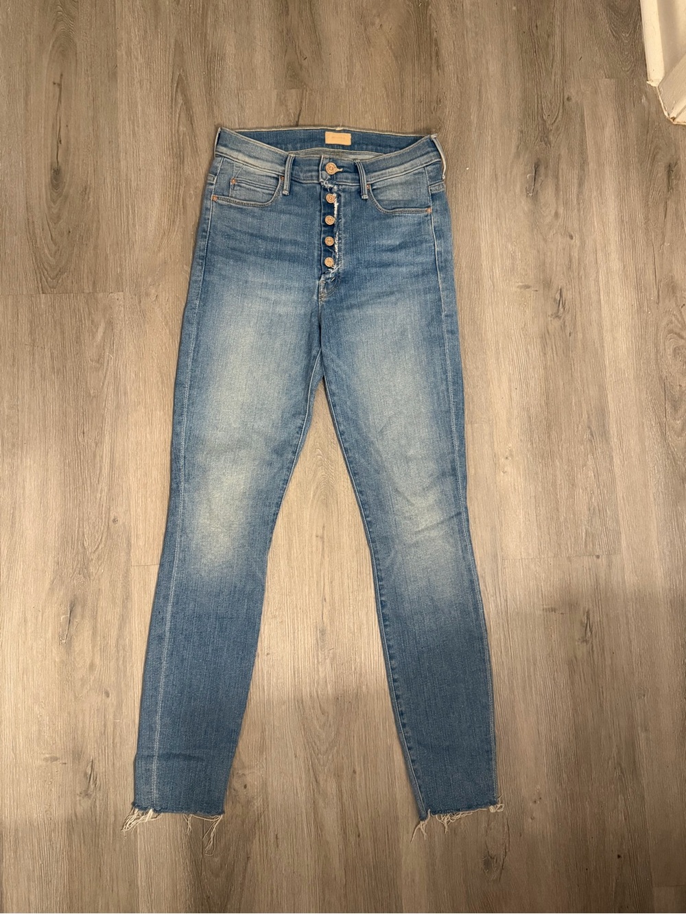 MOTHER High-Rise Fly Cut Stunner Ankle Fray Skinny Jeans